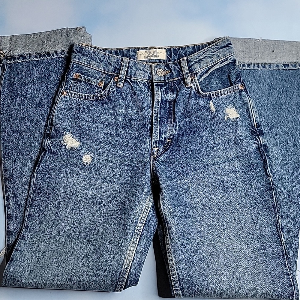 Free People High-Rise Distressed Jeans Size 24 - Picture 4 of 6